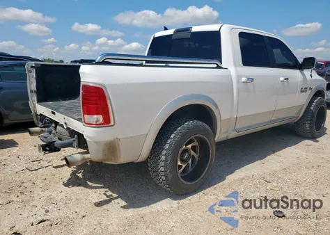 2015 Ram 1500 Laramie из США, поврежденный, VIN 1C6RR7NT0FS596871